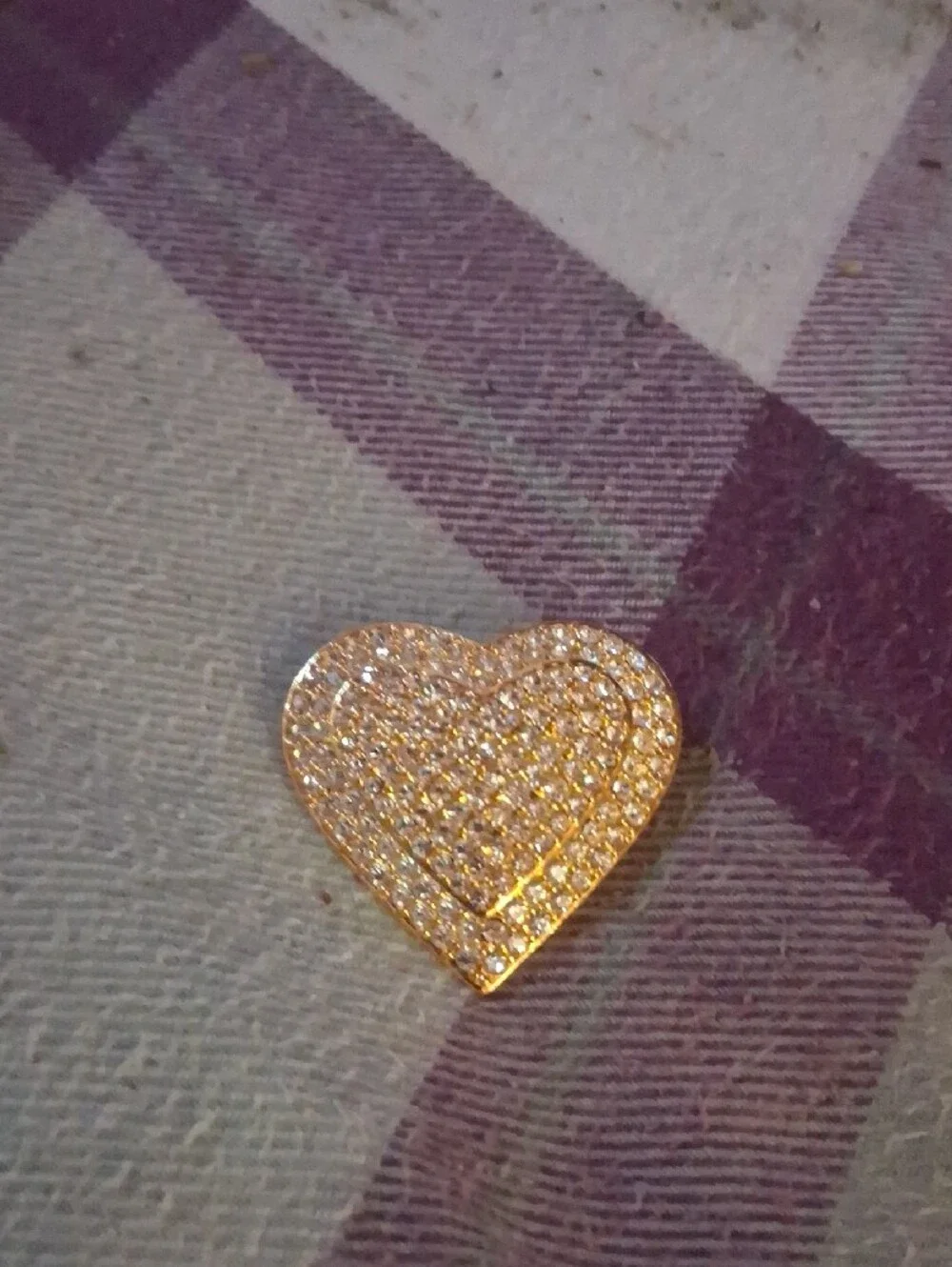 Joan Rivers Shiny Gold Heart Pin